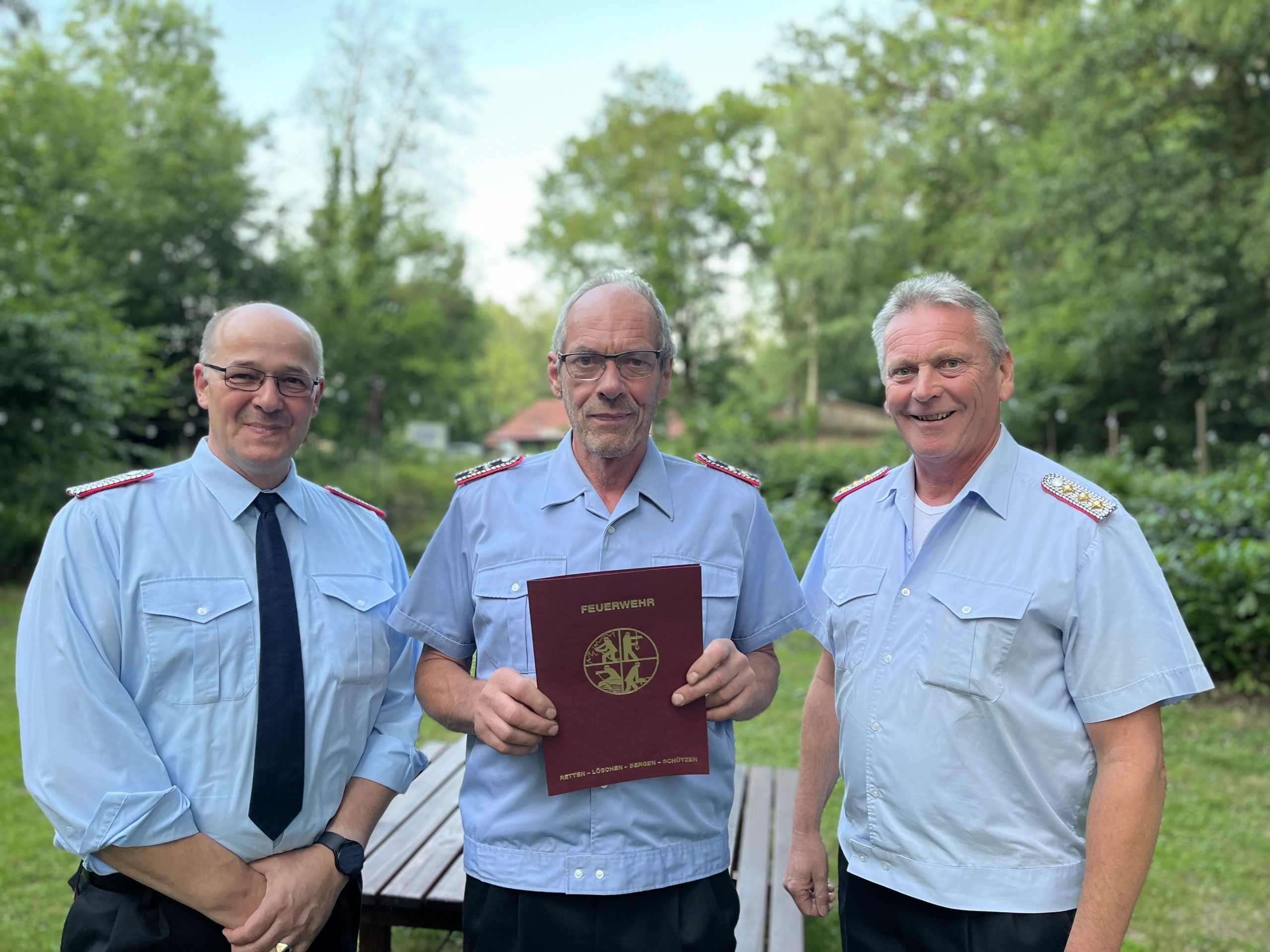 Foto mit Olaf, Rolf und Holger v. Ehrung Rolf