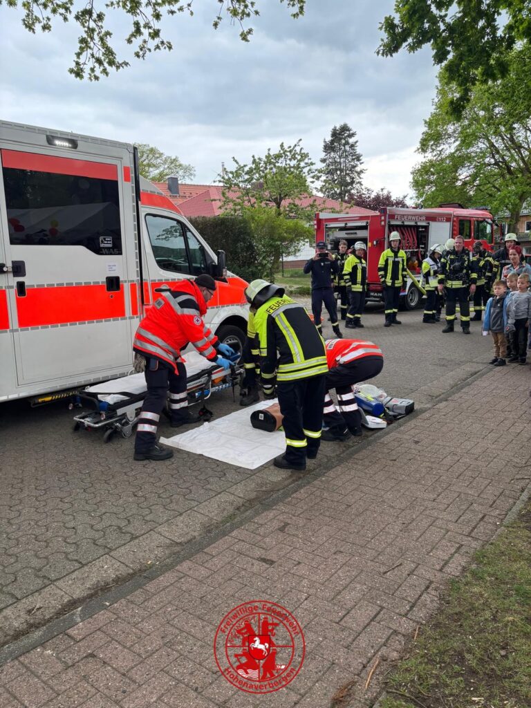 Übung mit dem Rettungsdienst