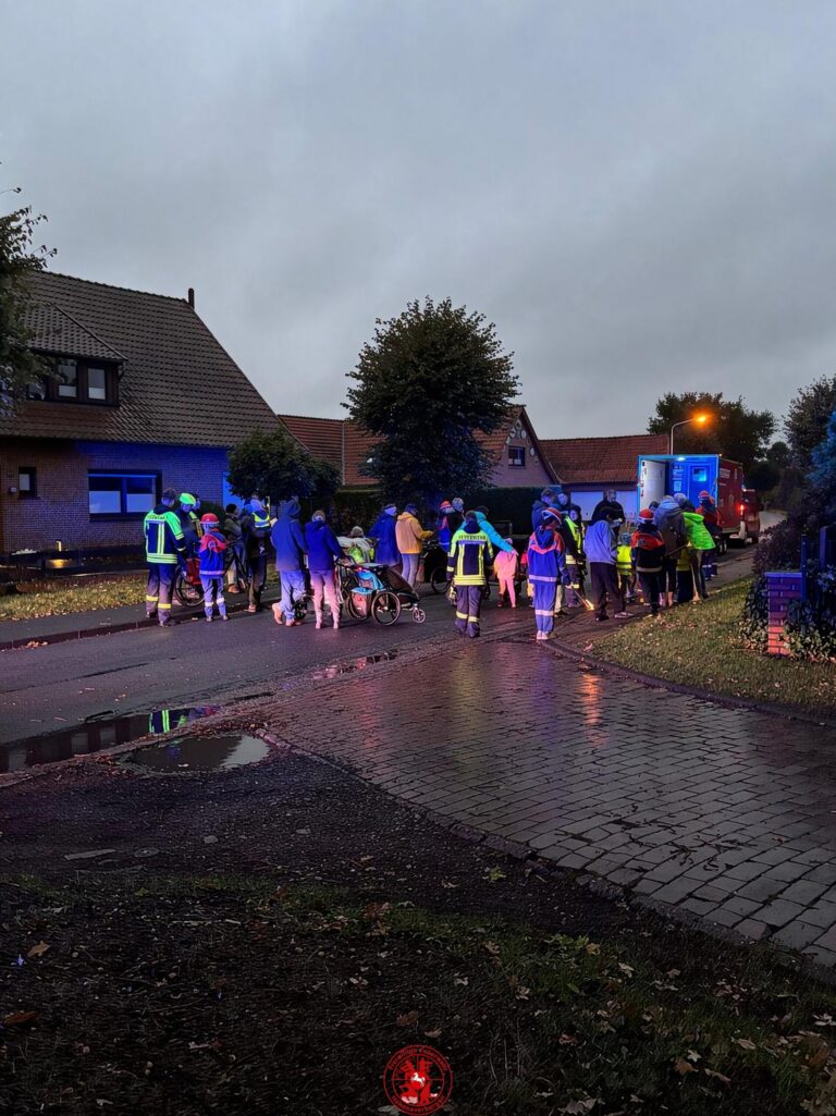 Laternenumzug trotz schlechtem Wetter